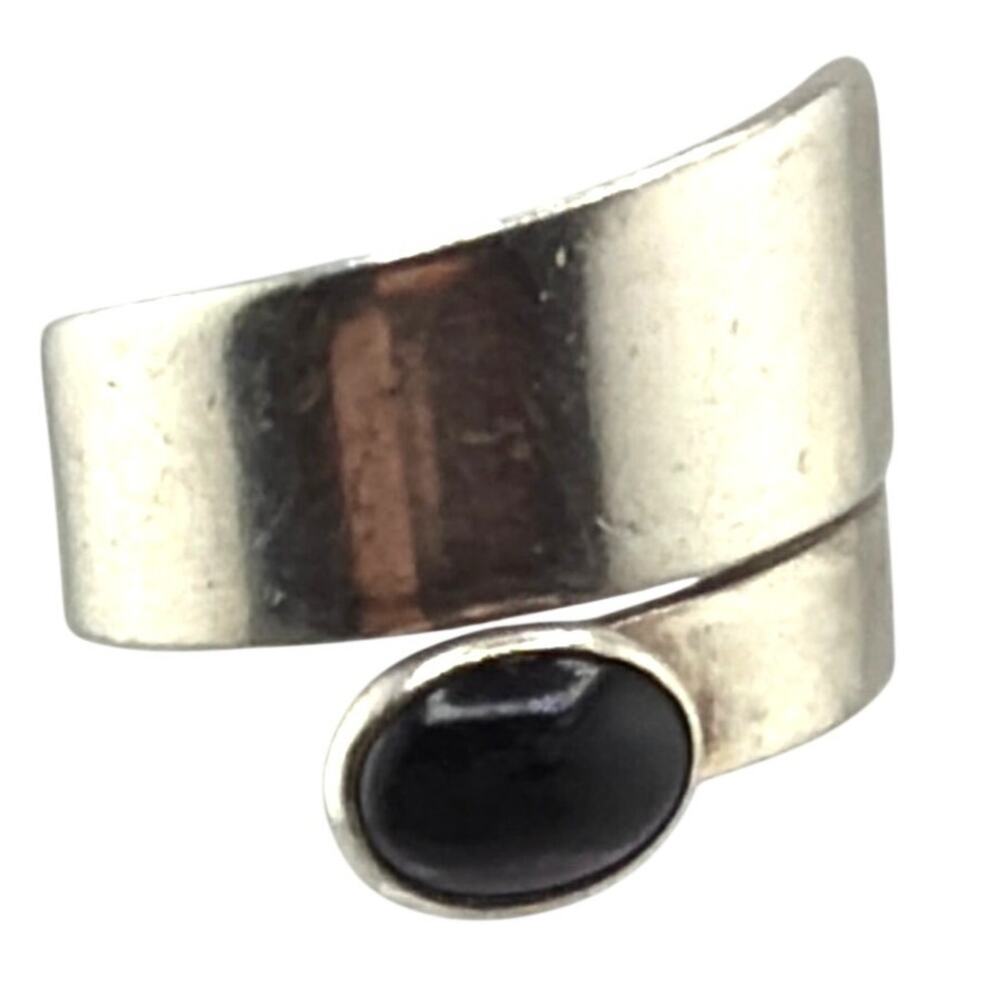 Silpada Sterling Silver Onyx Bypass Ring 7.5
